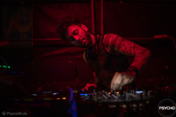 Psycho Voltage-14 Psycho Voltage-14