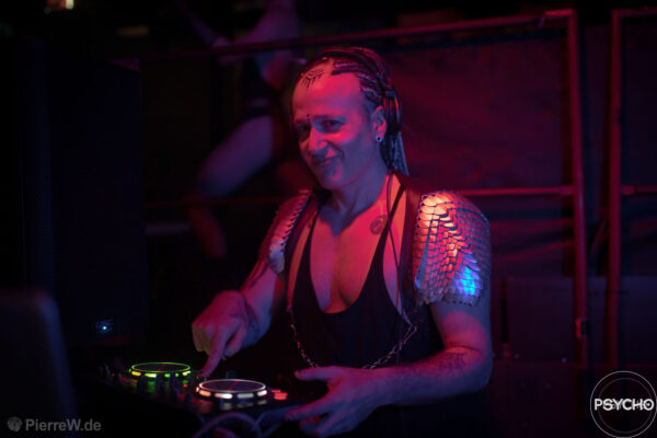 Psycho Voltage-24 Psycho Voltage-24